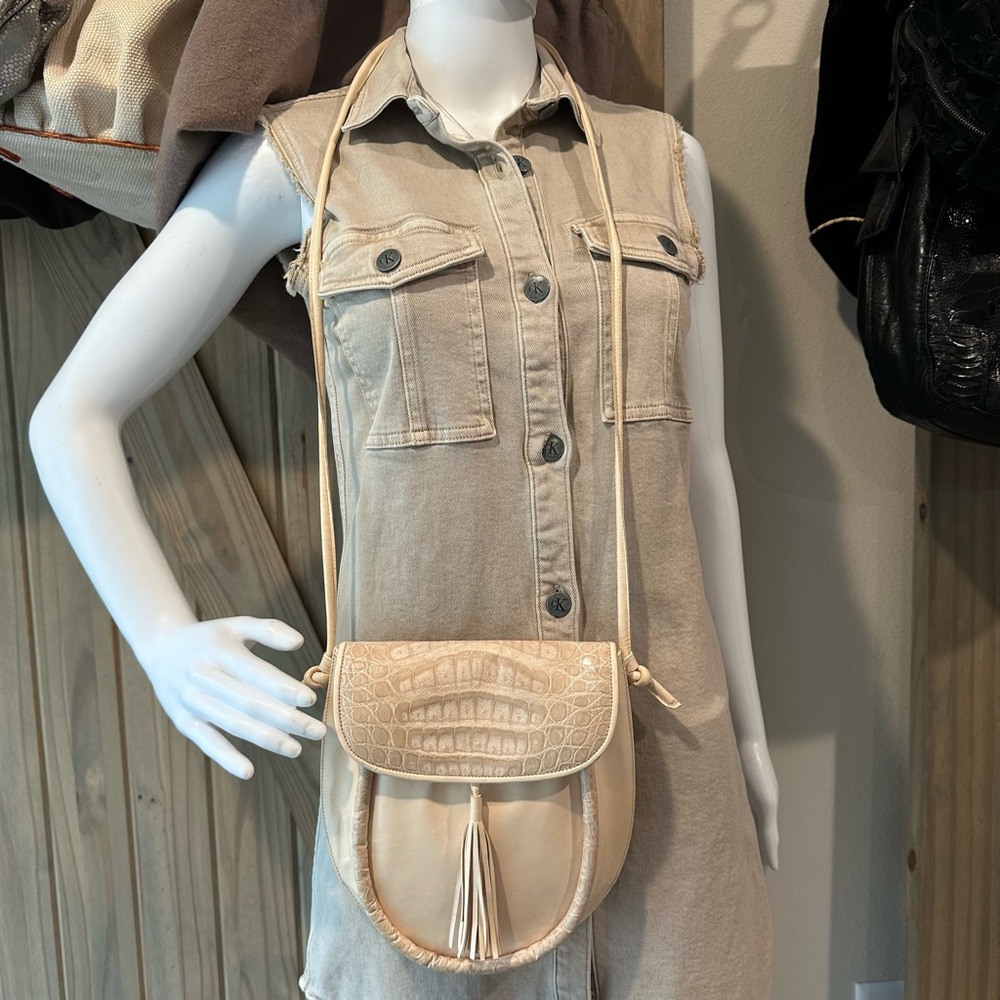 Vintage Maxima Cream Crossbody Bag with Tassel genuine crocodile alligator flap